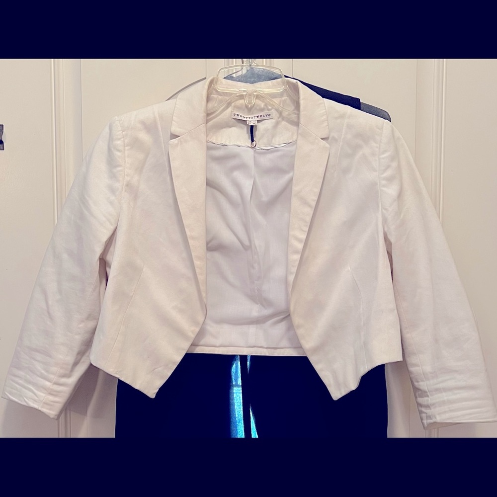 Cropped white blazer